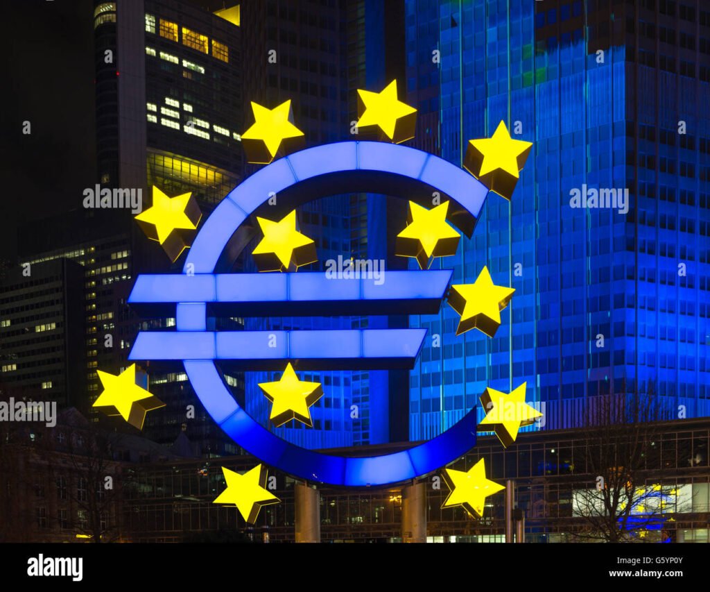 batiment commercial avec symbole euro lumineux