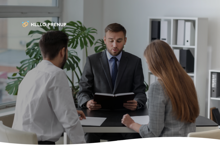 Quels Sont Les Tarifs Pour Un Divorce Par Consentement Mutuel 9 couple discutant calmement avec avocat juridique